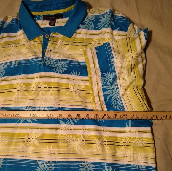 Shirt - Picture 4 of 5